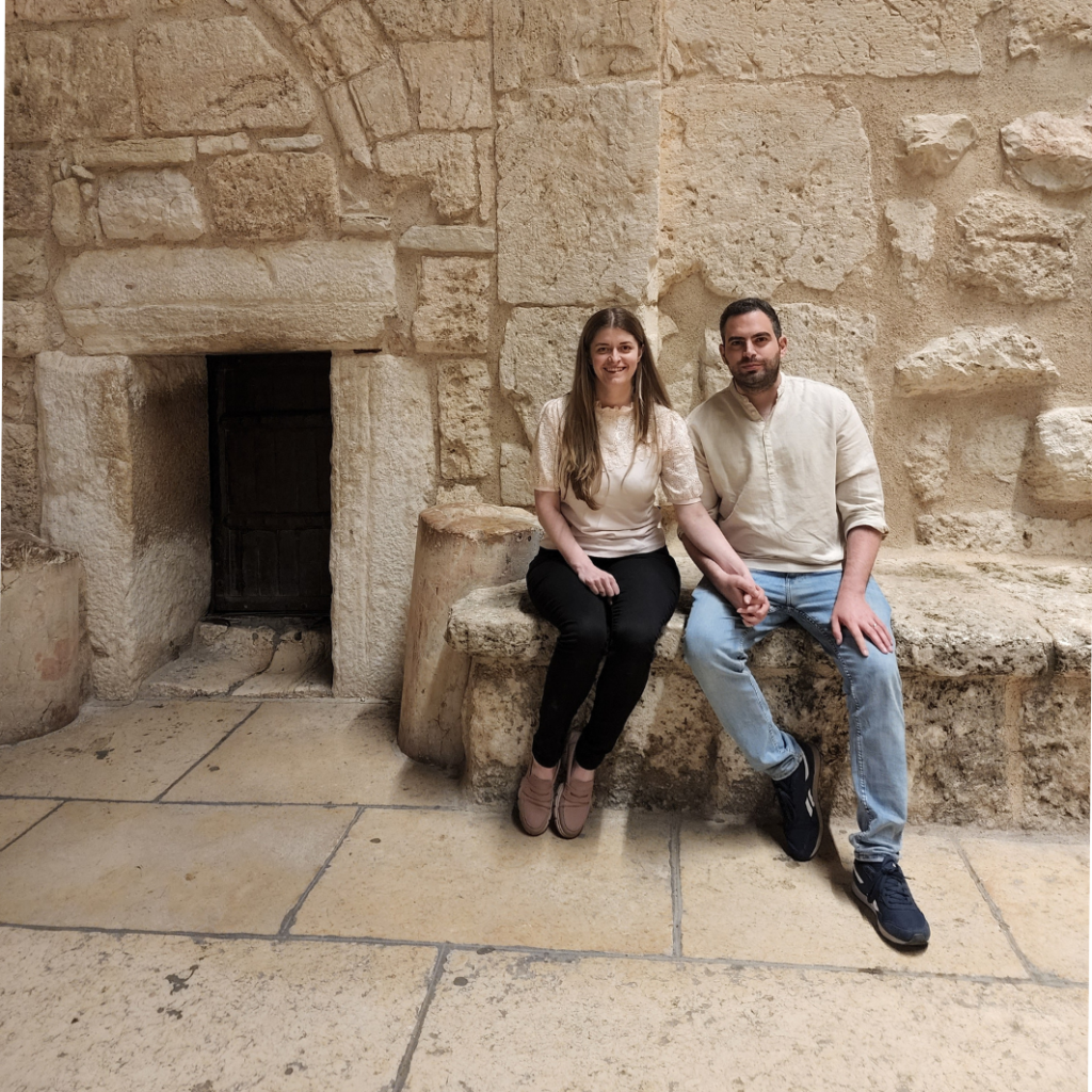 Sylwia i Yousef Hazboun przed Bazyliką Narodzenia w Betlejem
